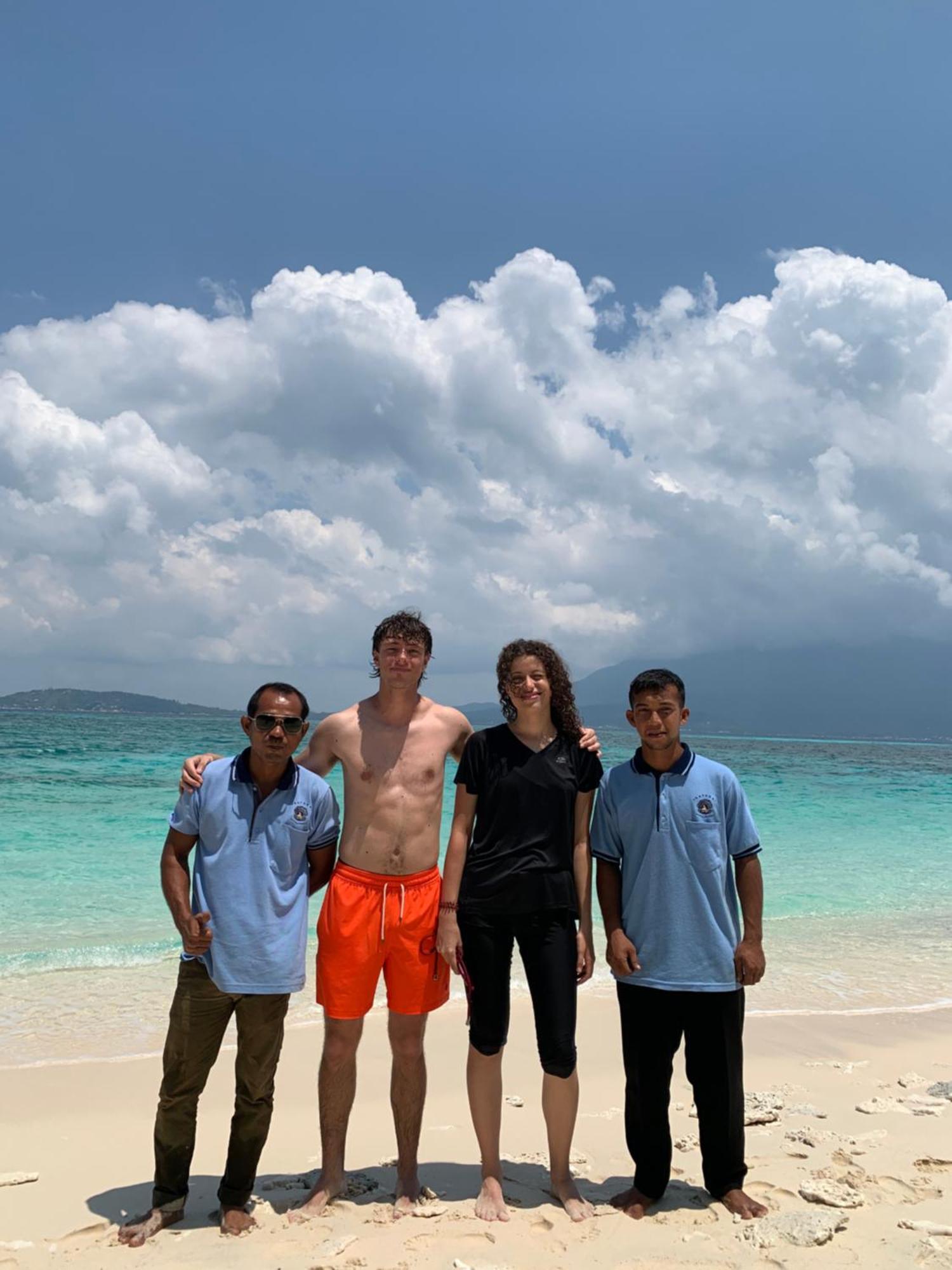Natuna Dive Resort Ранай Екстериор снимка