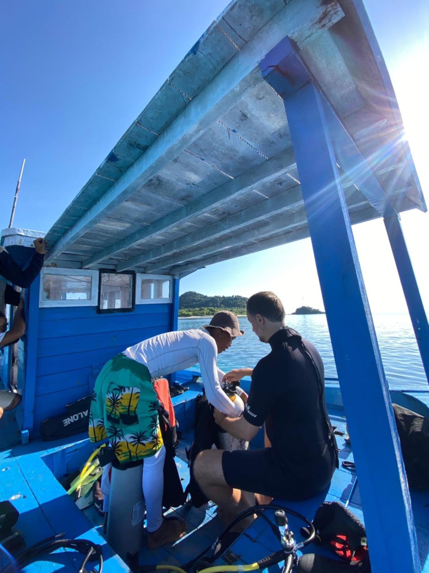 Natuna Dive Resort Ранай Екстериор снимка