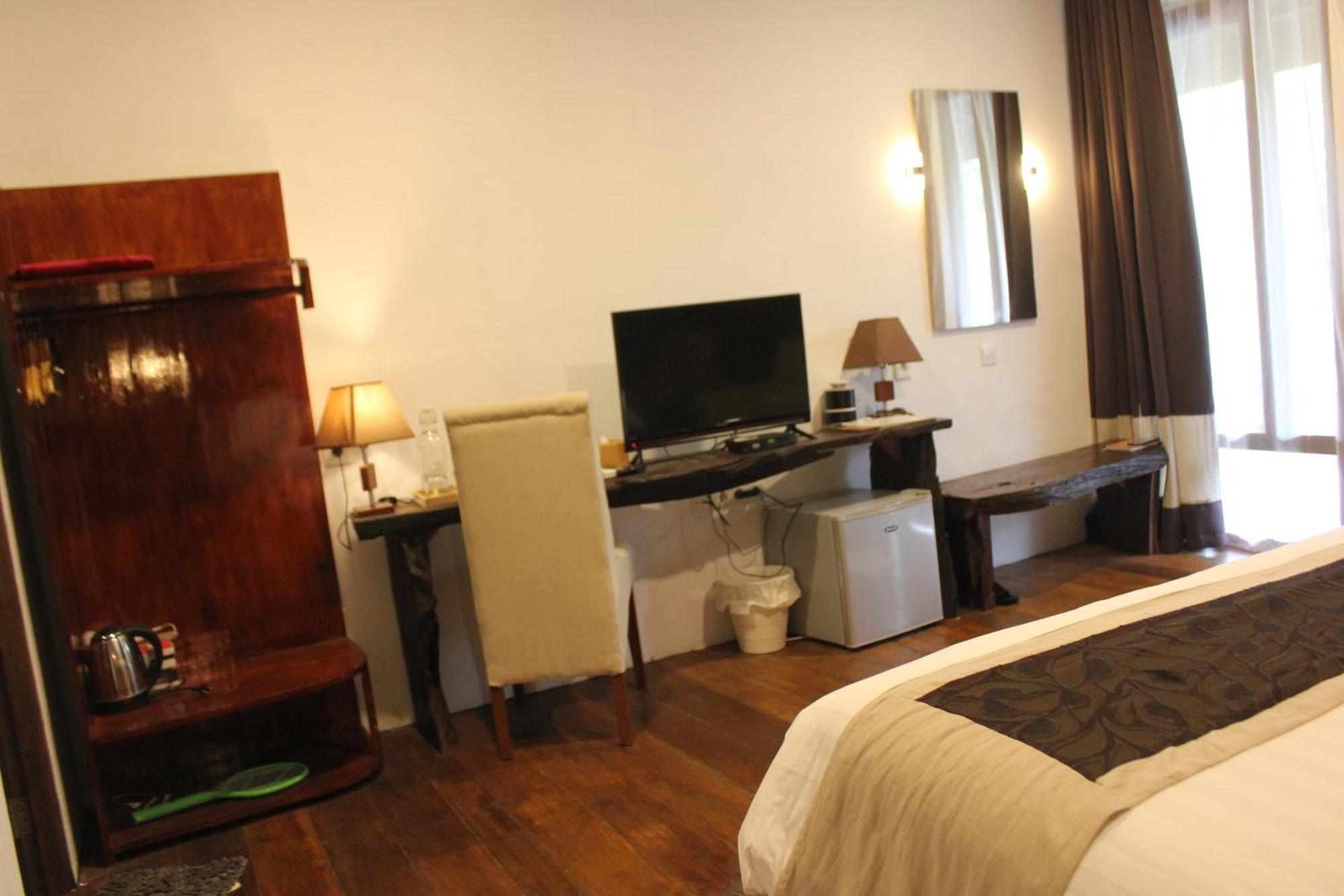 Natuna Dive Resort Ранай Екстериор снимка