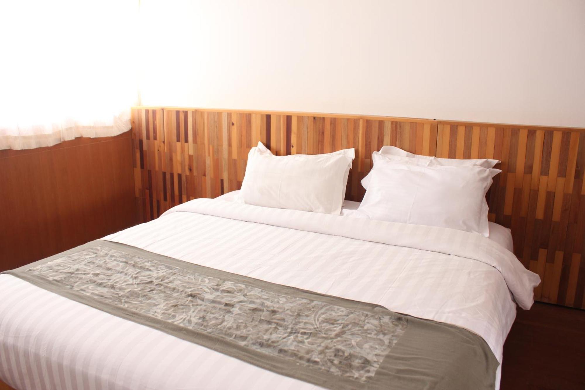 Natuna Dive Resort Ранай Екстериор снимка
