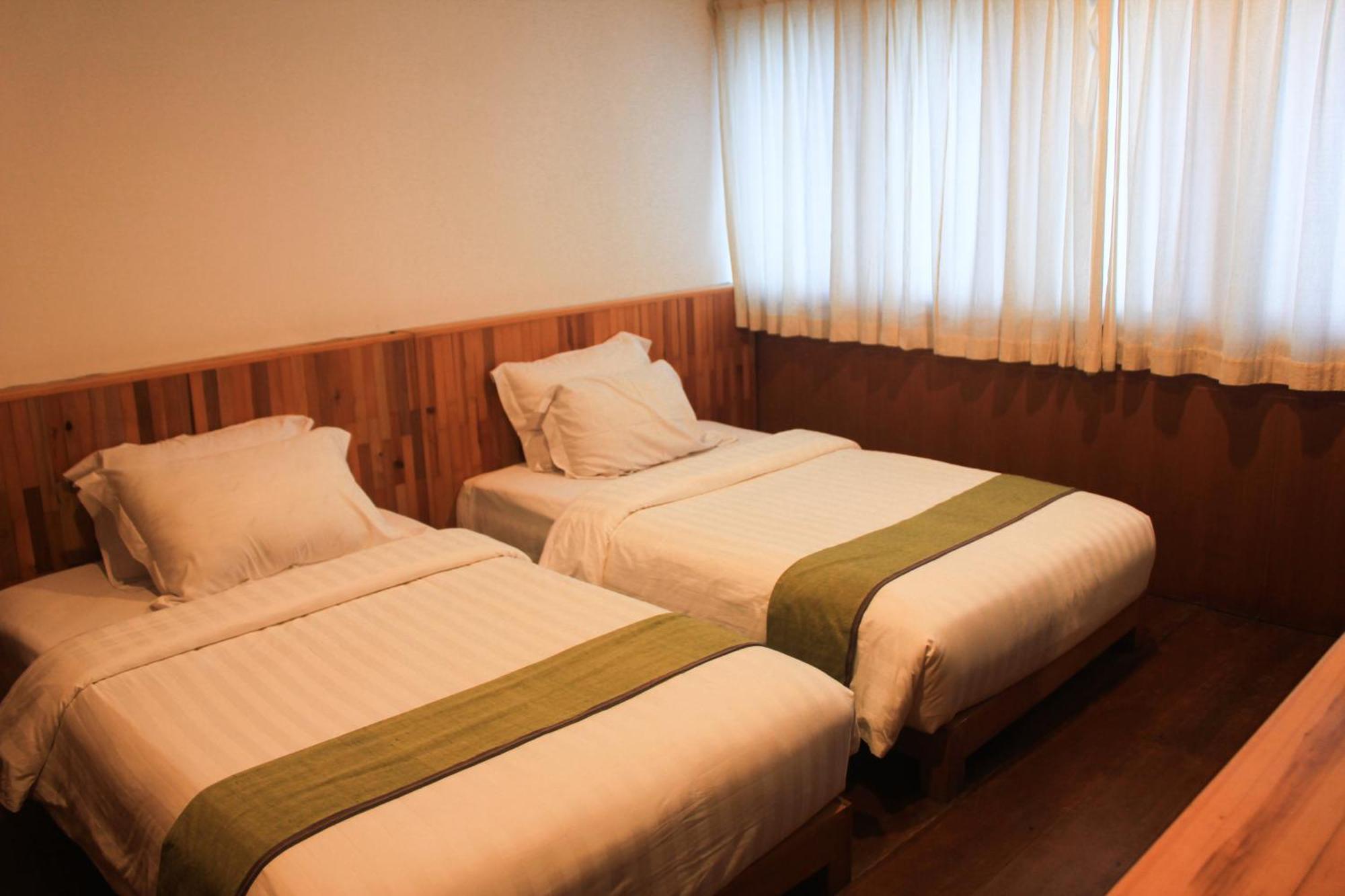 Natuna Dive Resort Ранай Екстериор снимка