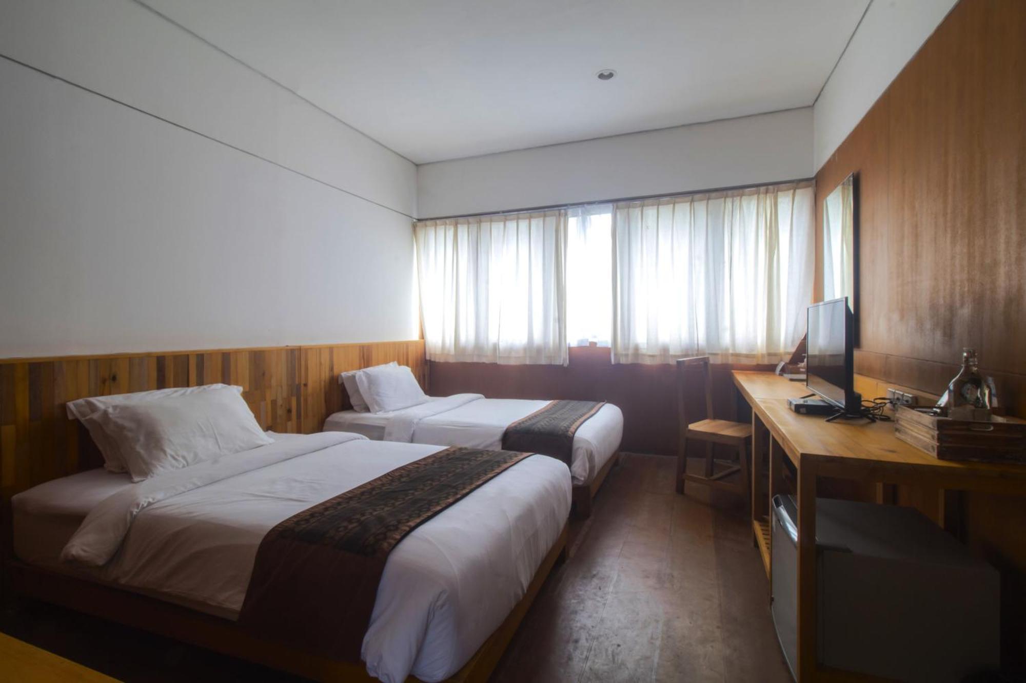 Natuna Dive Resort Ранай Екстериор снимка